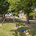 Maison De Charme Avec Sa Piscine Nyaraló