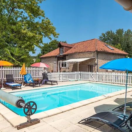 Maison De Charme Avec Sa Piscine Dom wakacyjny