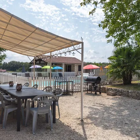 Maison De Charme Avec Sa Piscine Limeyrat