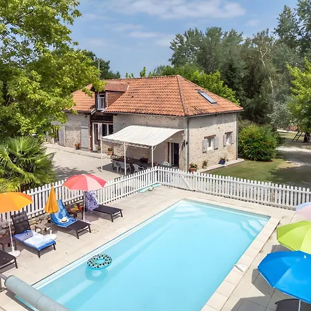 Dom wakacyjny Maison De Charme Avec Sa Piscine