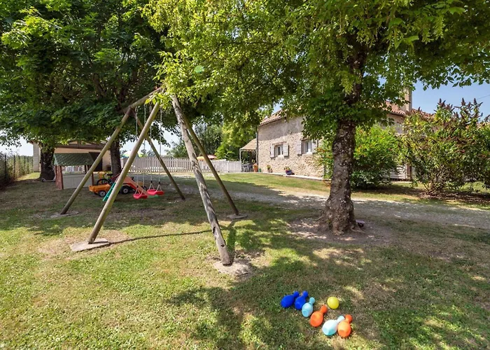 Maison De Charme Avec Sa Piscine Ferienhaus