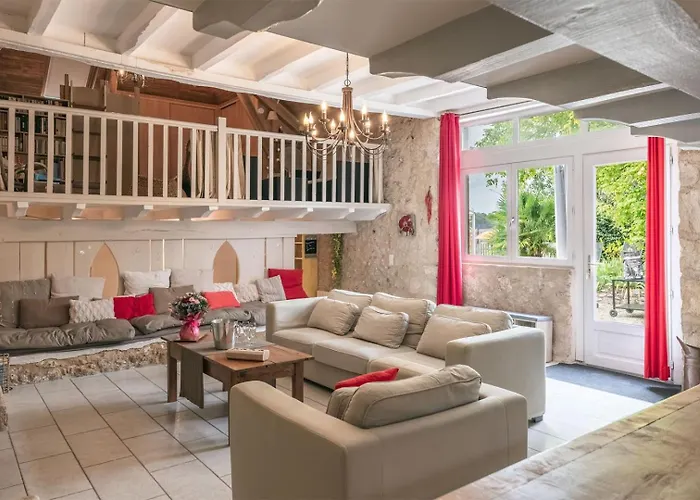 Maison De Charme Avec Sa Piscine Limeyrat